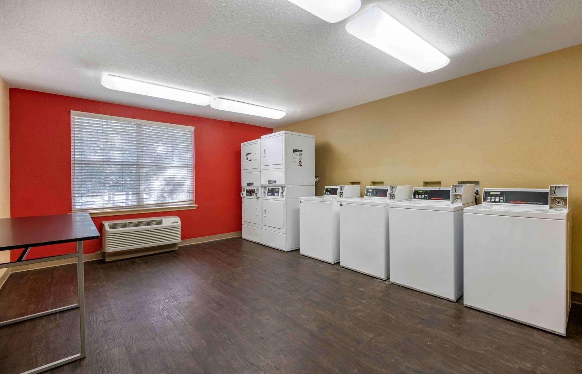 Extended Stay America Select Suites - Orlando - Maitland - Summit Tower Blvd Altamonte Springs Exteriér fotografie